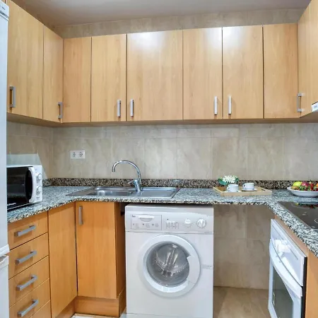 Appartement Centre Ap 4 *